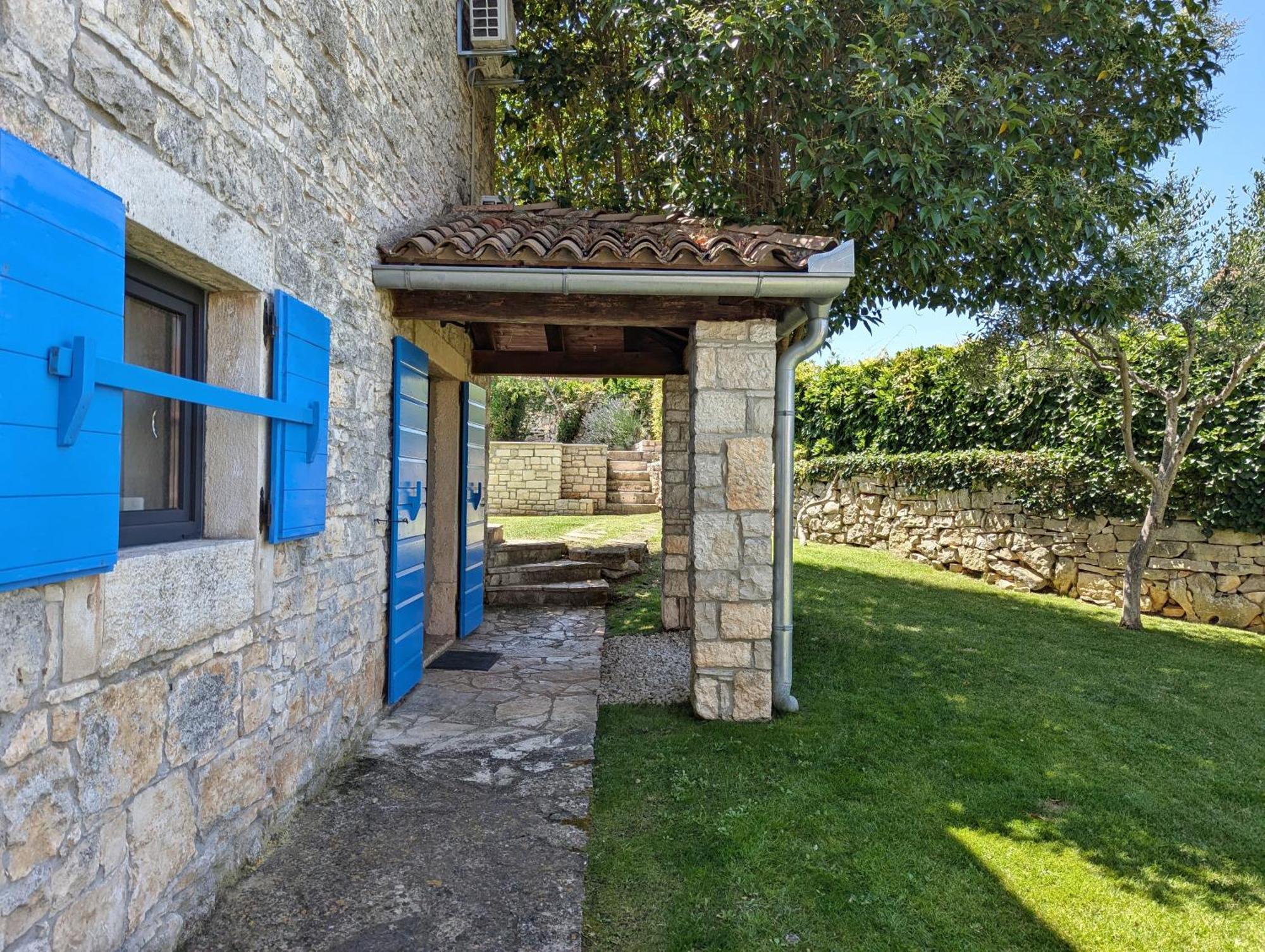 Villa Lucija ロヴィンスコ・セロ エクステリア 写真