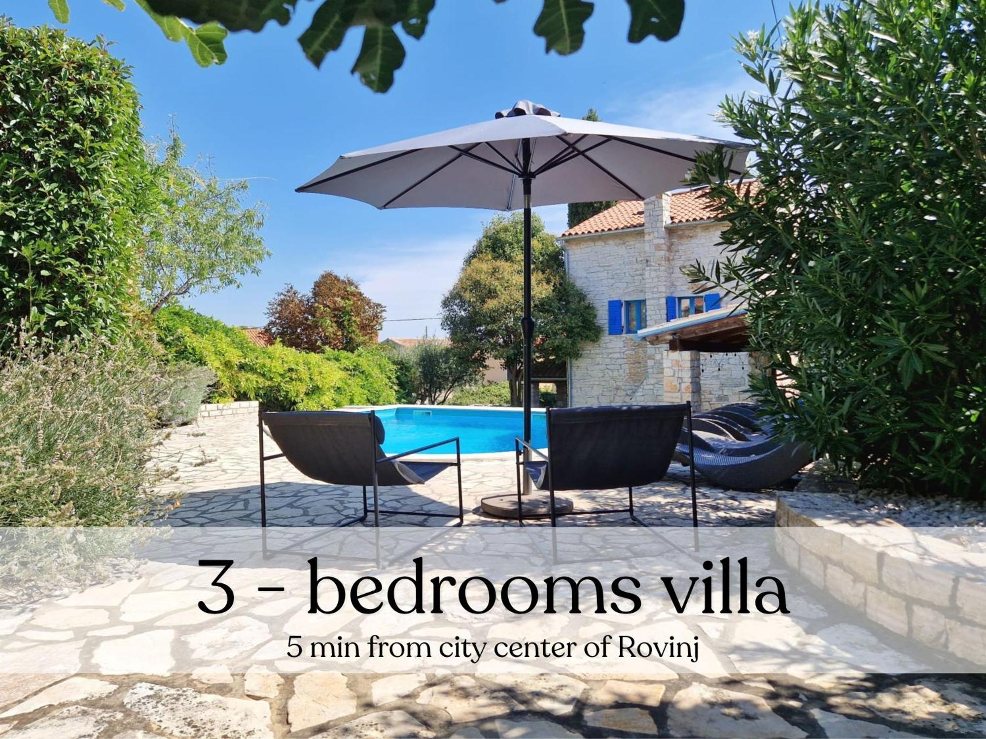 Villa Lucija ロヴィンスコ・セロ エクステリア 写真